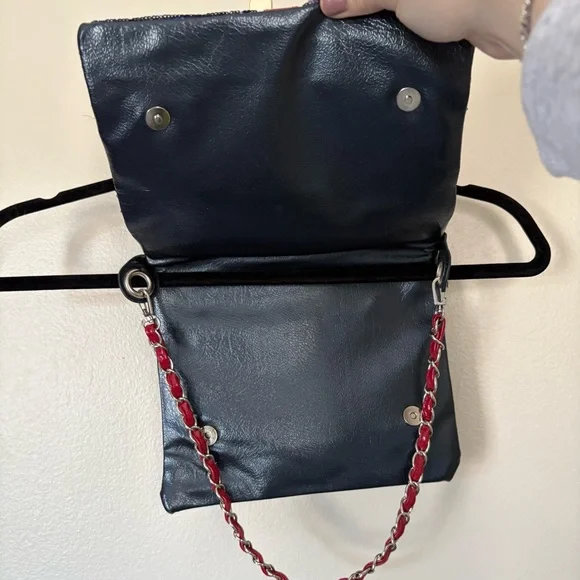 Pilot | Union Jack Sequin Clutch Bag - Picture 9 of 12